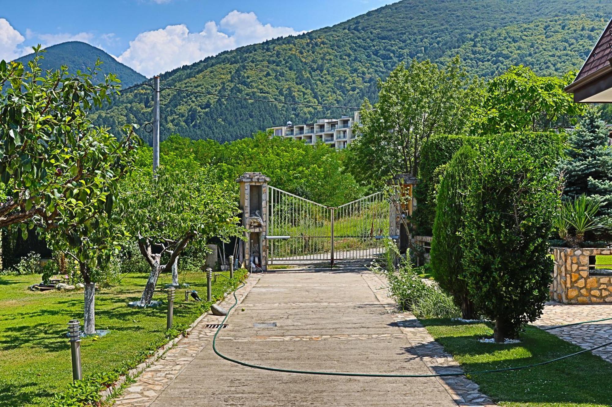 Holiday House Kubrat サパレヴァ・バニャ エクステリア 写真