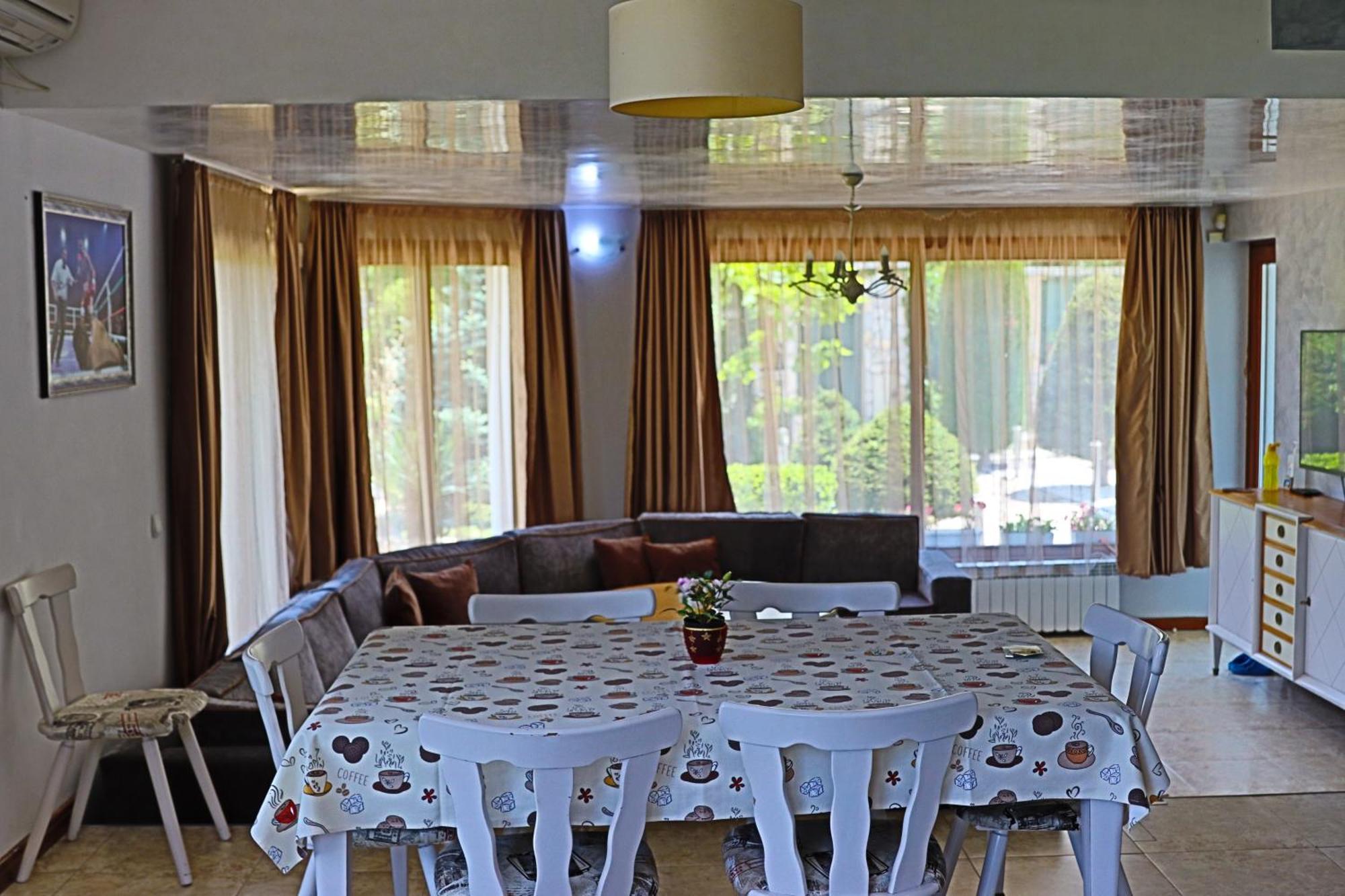 Holiday House Kubrat サパレヴァ・バニャ エクステリア 写真