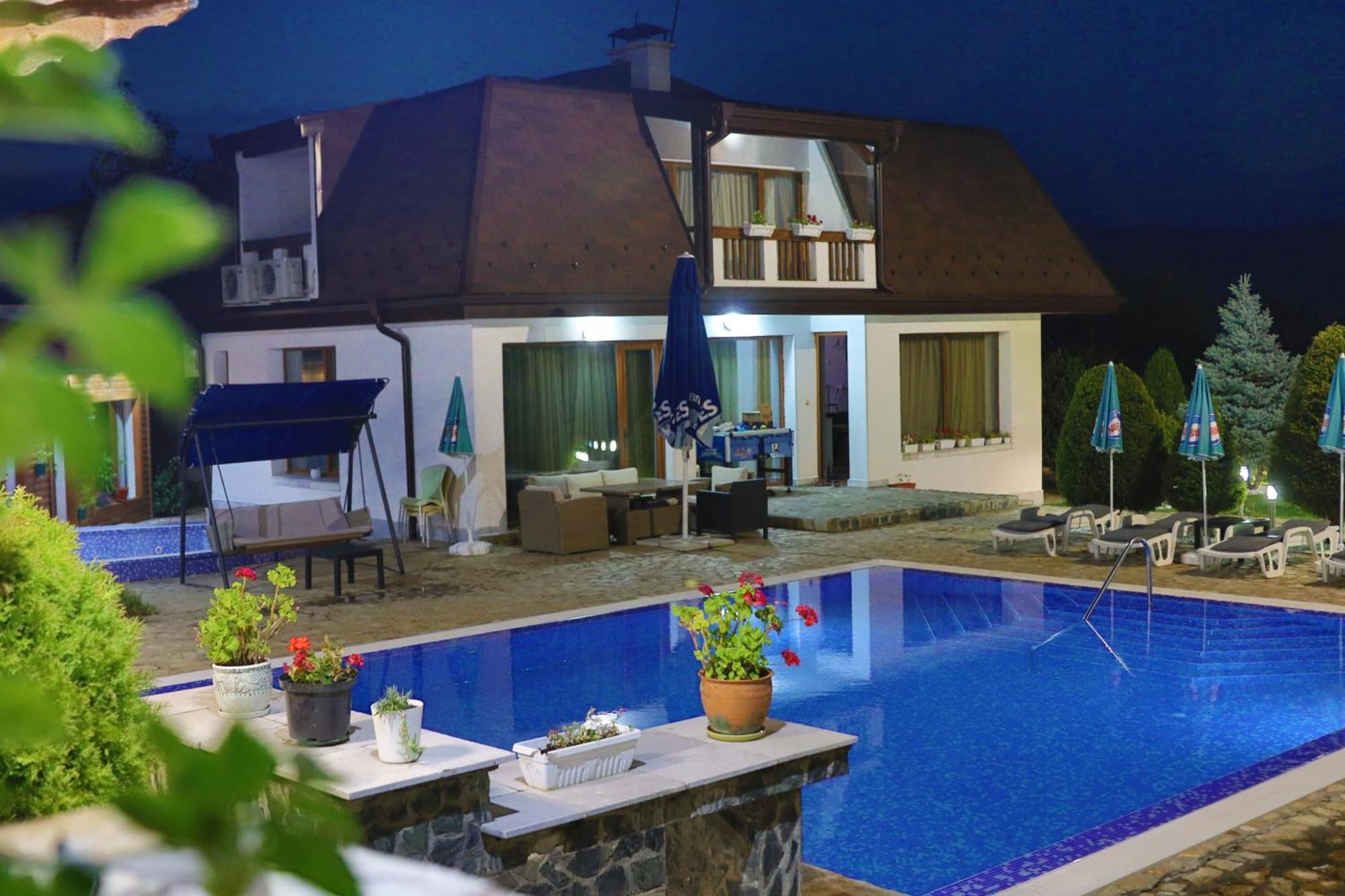 Holiday House Kubrat サパレヴァ・バニャ エクステリア 写真